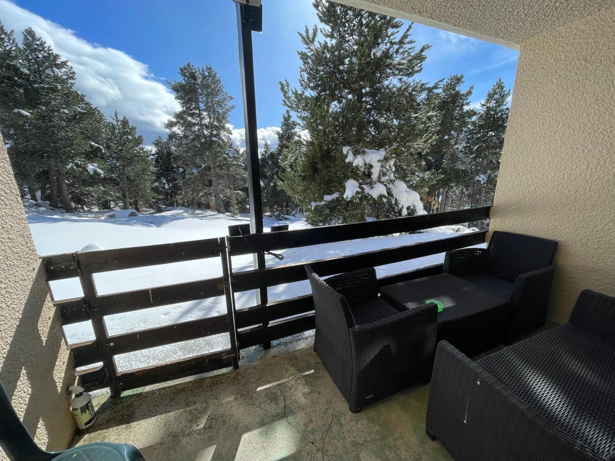 Joli Studio Pres De La Foret Font Romeu Exterior foto